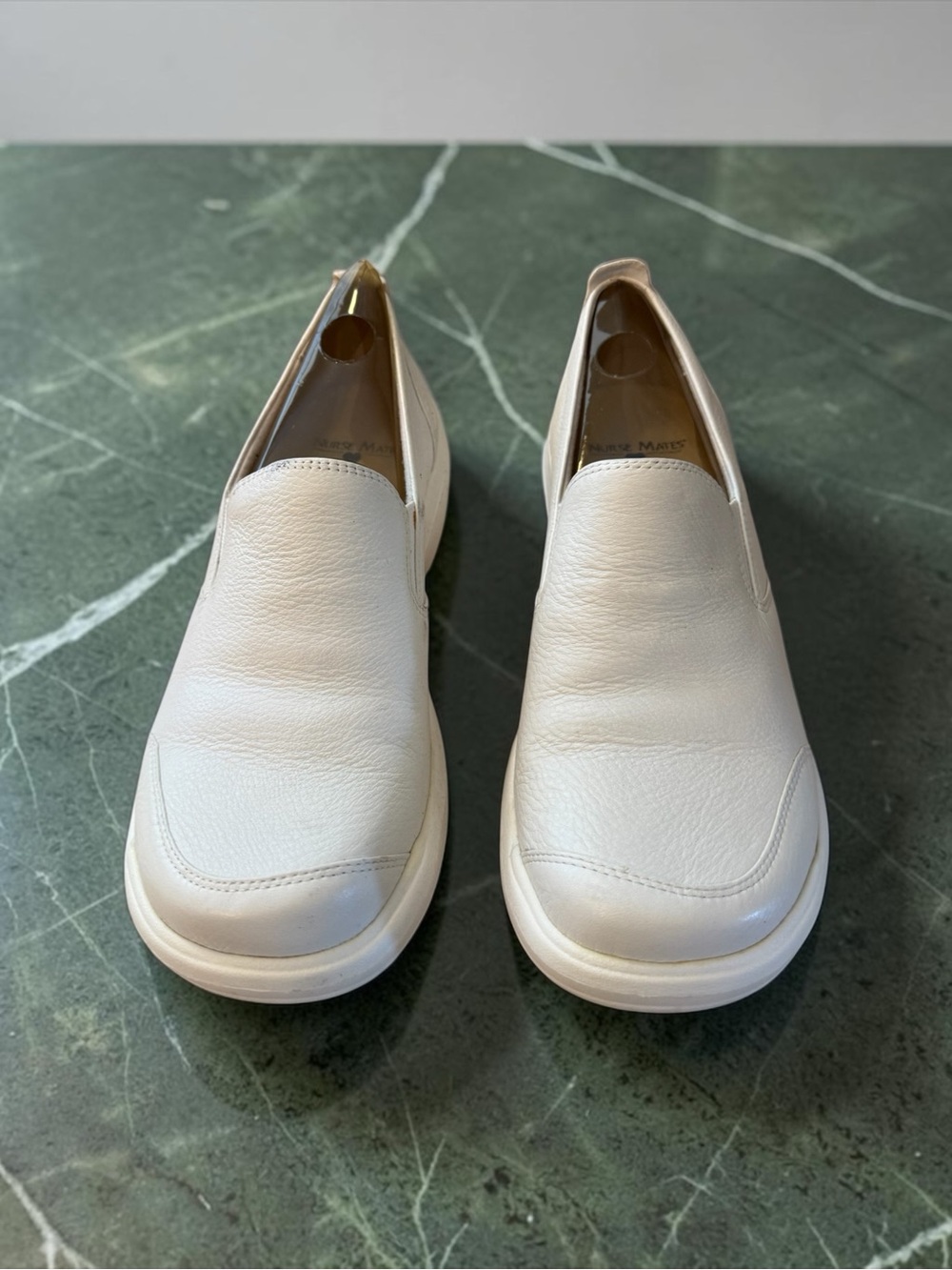 🫶🏻 Nurse Mates Slip-On Leather Upper Shoes